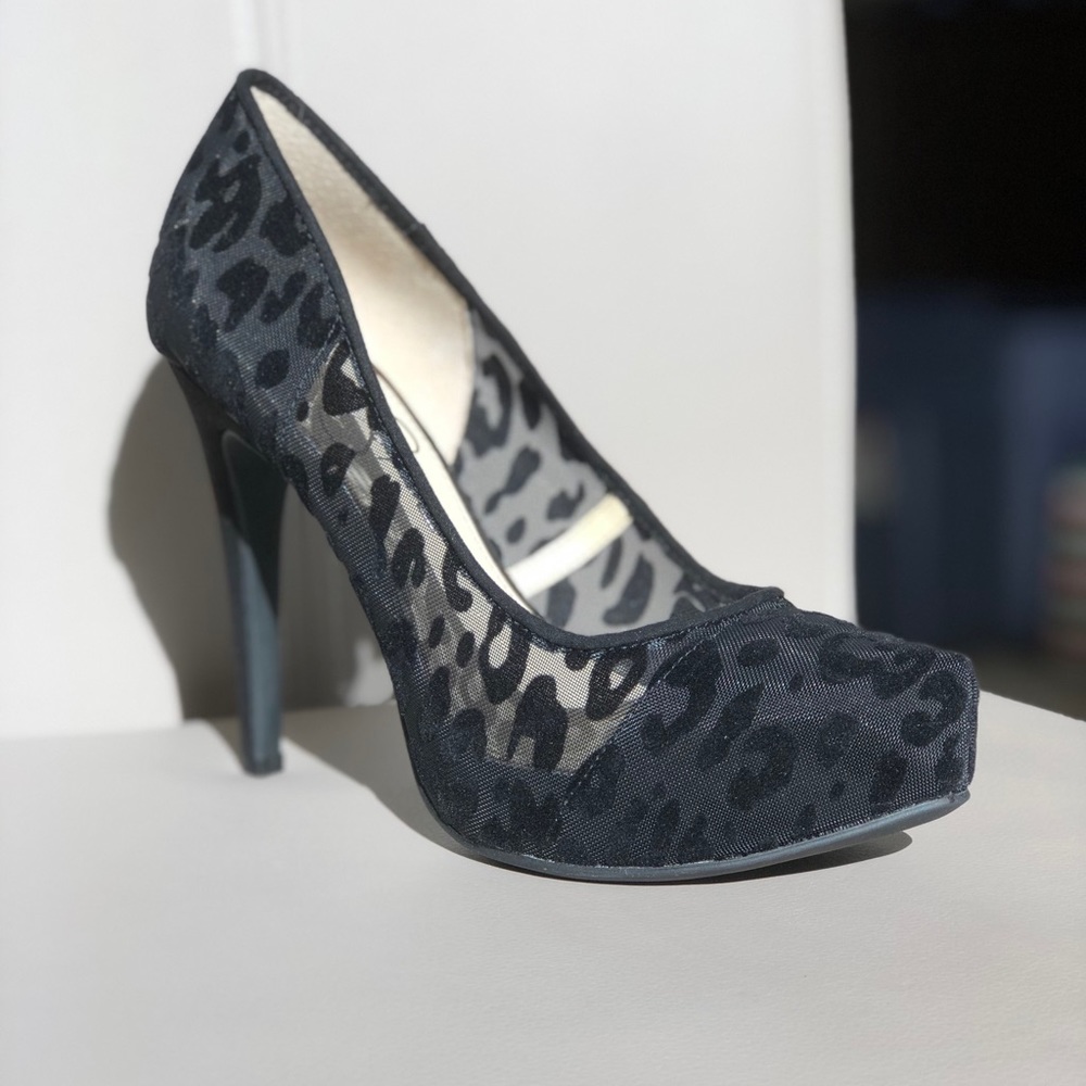 Jessica Simpson Leopard Mesh Closed Toe 5”Platform